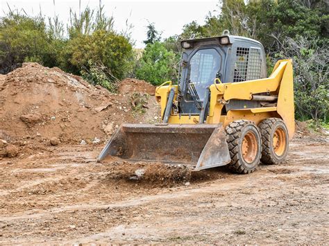 skid steer construction vehicle